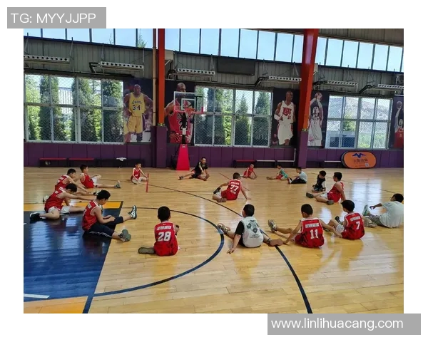 篮球盛宴：深入解析北京篮球队的战术灵活性与团队协作之道